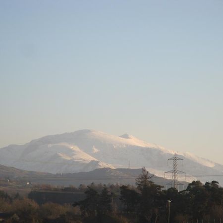 Groeslon Ty Mawr B & B Llanddeiniolen المظهر الخارجي الصورة